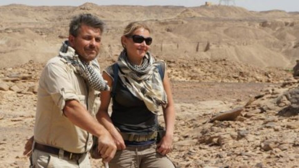 Maria Nilsson, forskningsledare och hennes sambo dr John Ward, som var med när templet hittades. Paret hoppas få fortsätta forska i Gebel el Silsila många år till.
